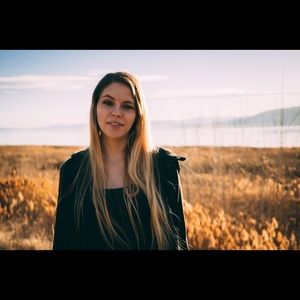 Meet your Posher, Victoria